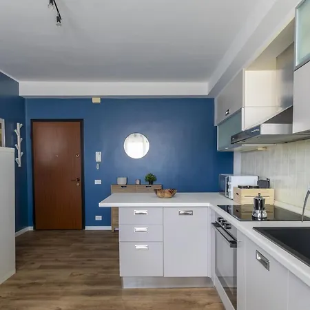 Apartment Cozy - Close To Center And Train Station