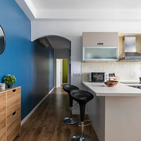 Apartment Cozy - Close To Center And Train Station *